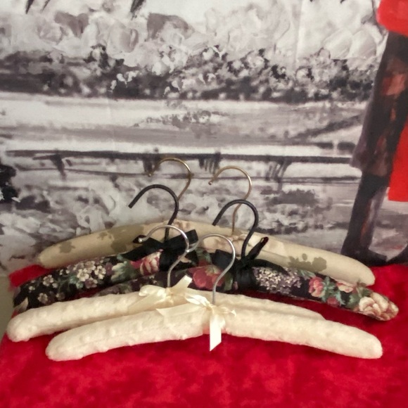 Vintage Other - Vintage Set Of 6 Padded Hangers